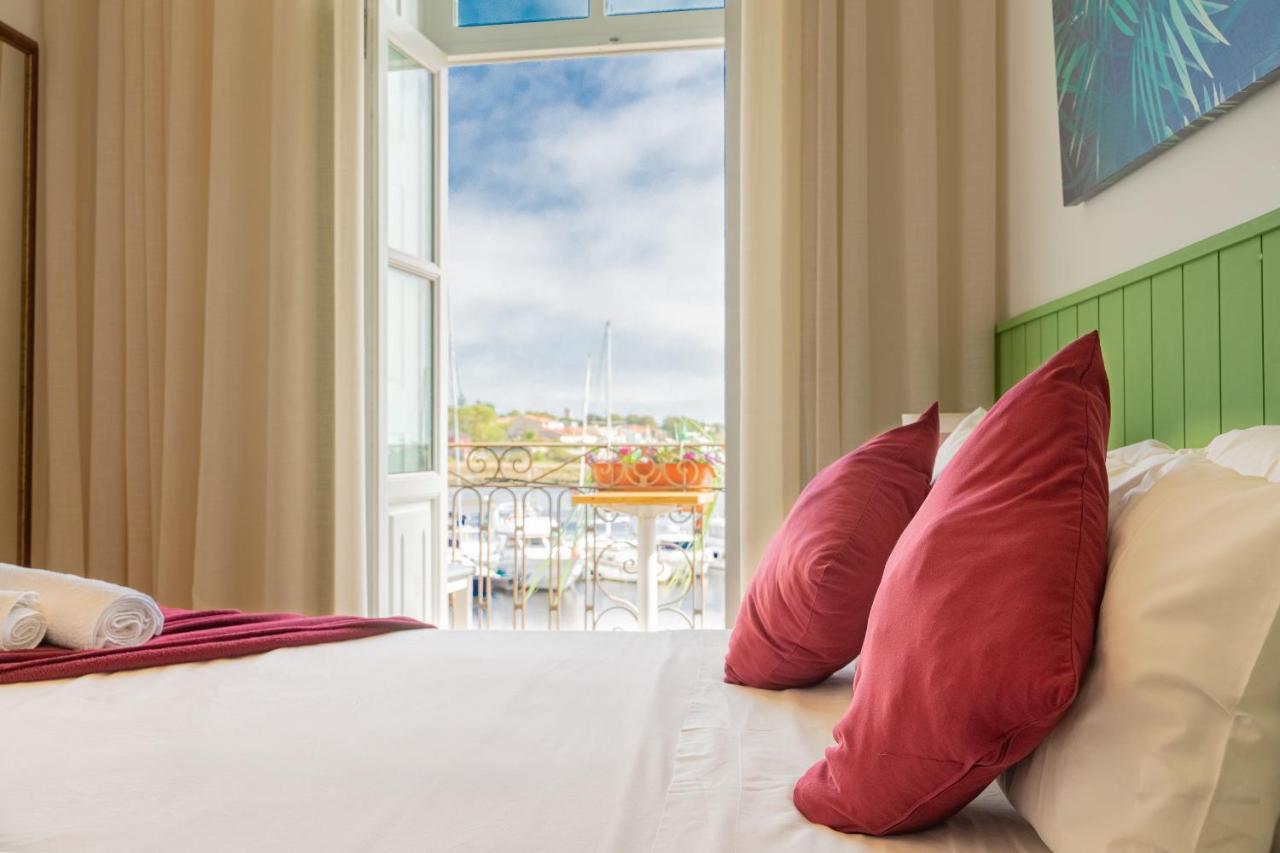 Naval Guest House&bistrô Maison d'hôtes *